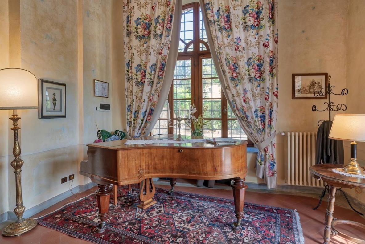 La Canonica Di Cortine Casa de hóspedes Barberino di Val dʼElsa Exterior foto