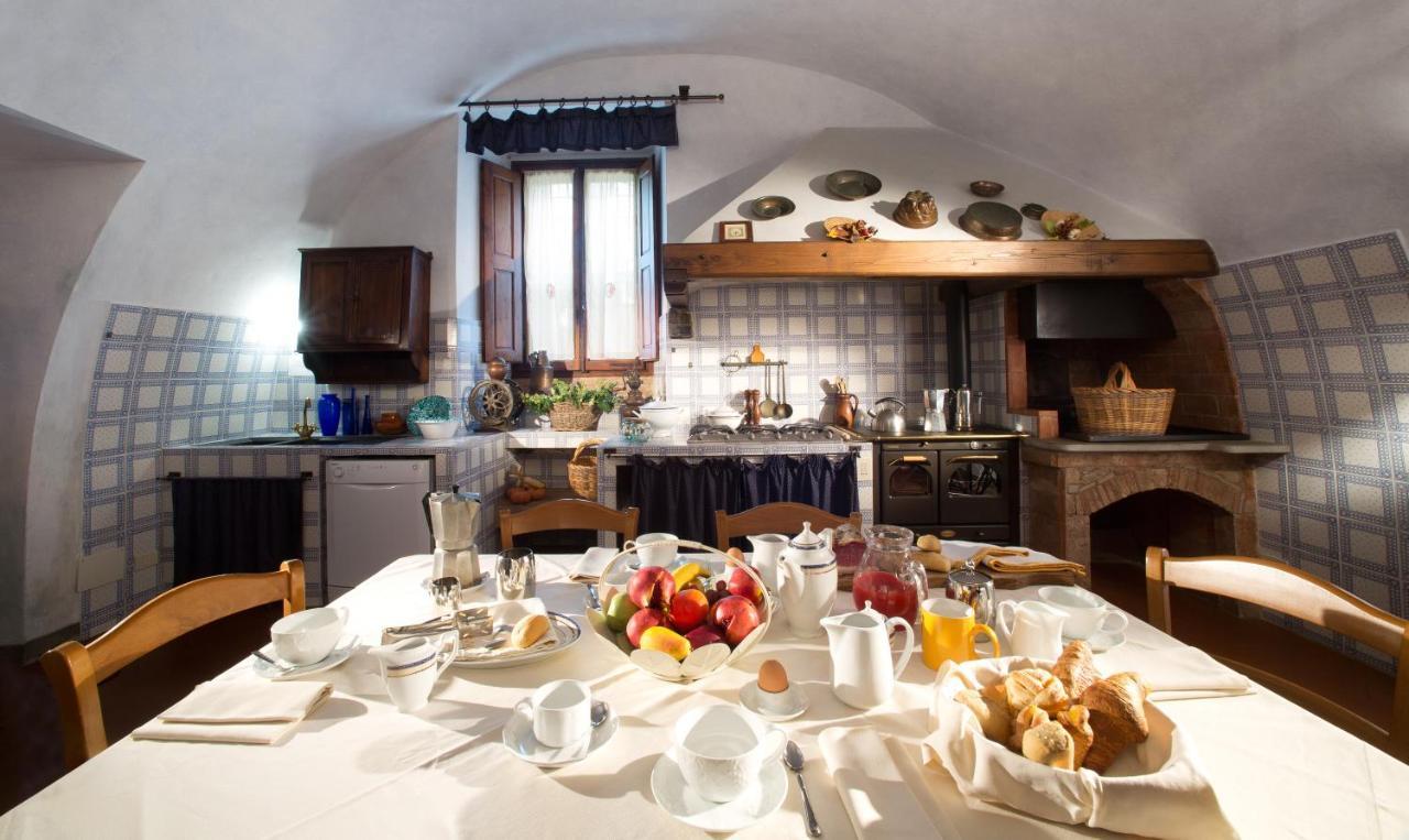 La Canonica Di Cortine Casa de hóspedes Barberino di Val dʼElsa Exterior foto