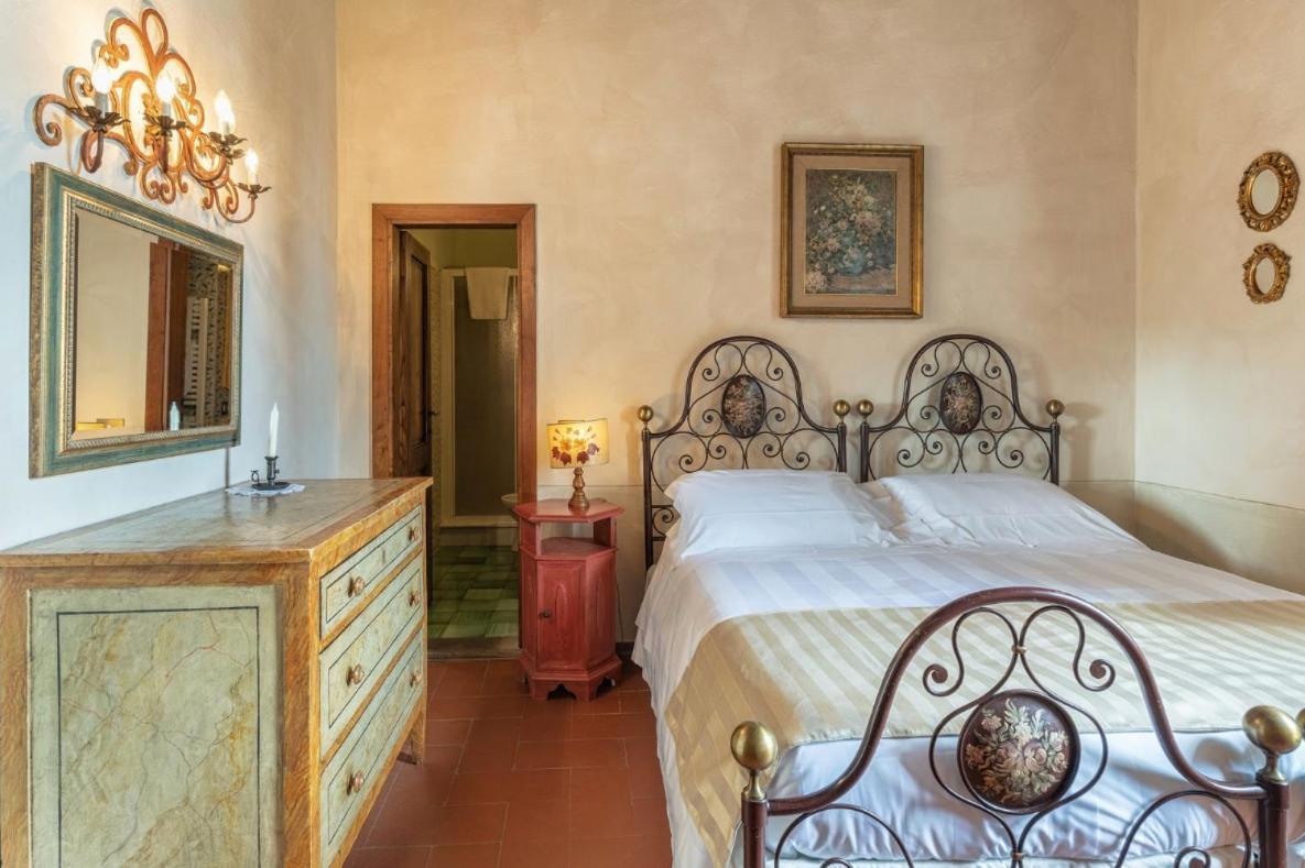 La Canonica Di Cortine Casa de hóspedes Barberino di Val dʼElsa Exterior foto